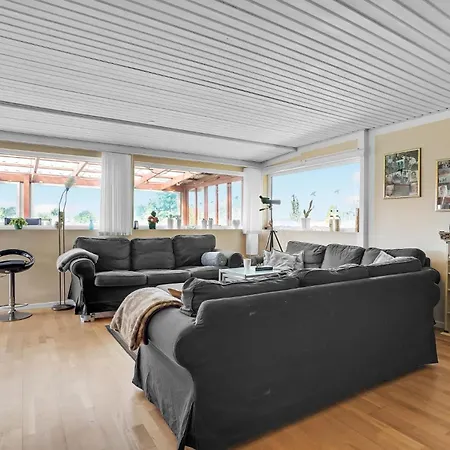 3 Bedroom Lovely In Ferienhaus Karrebæksminde