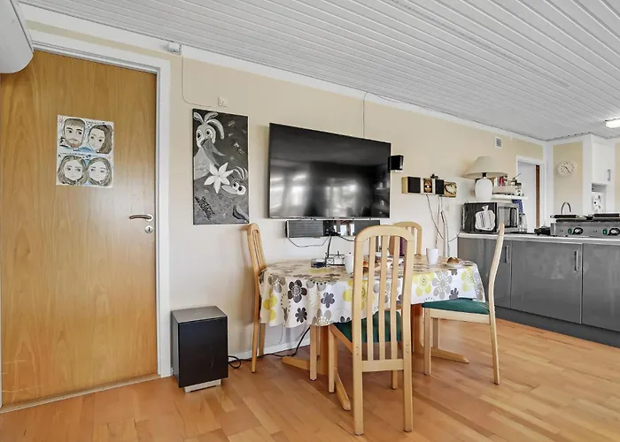 Ferienhaus 3 Bedroom Lovely In *
