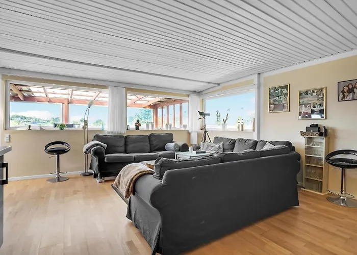3 Bedroom Lovely In Ferienhaus Karrebæksminde