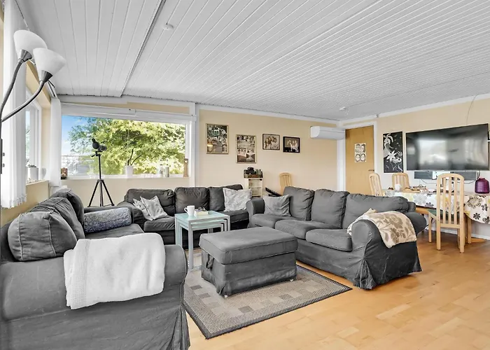 3 Bedroom Lovely In Karrebæksminde