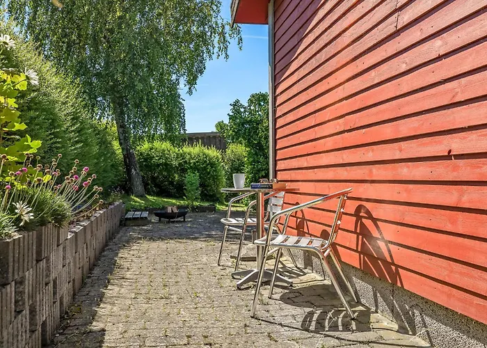 3 Bedroom Lovely In * Karrebæksminde