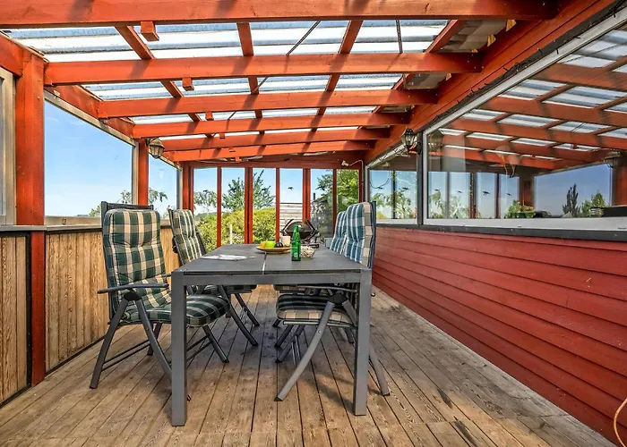 3 Bedroom Lovely In Ferienhaus